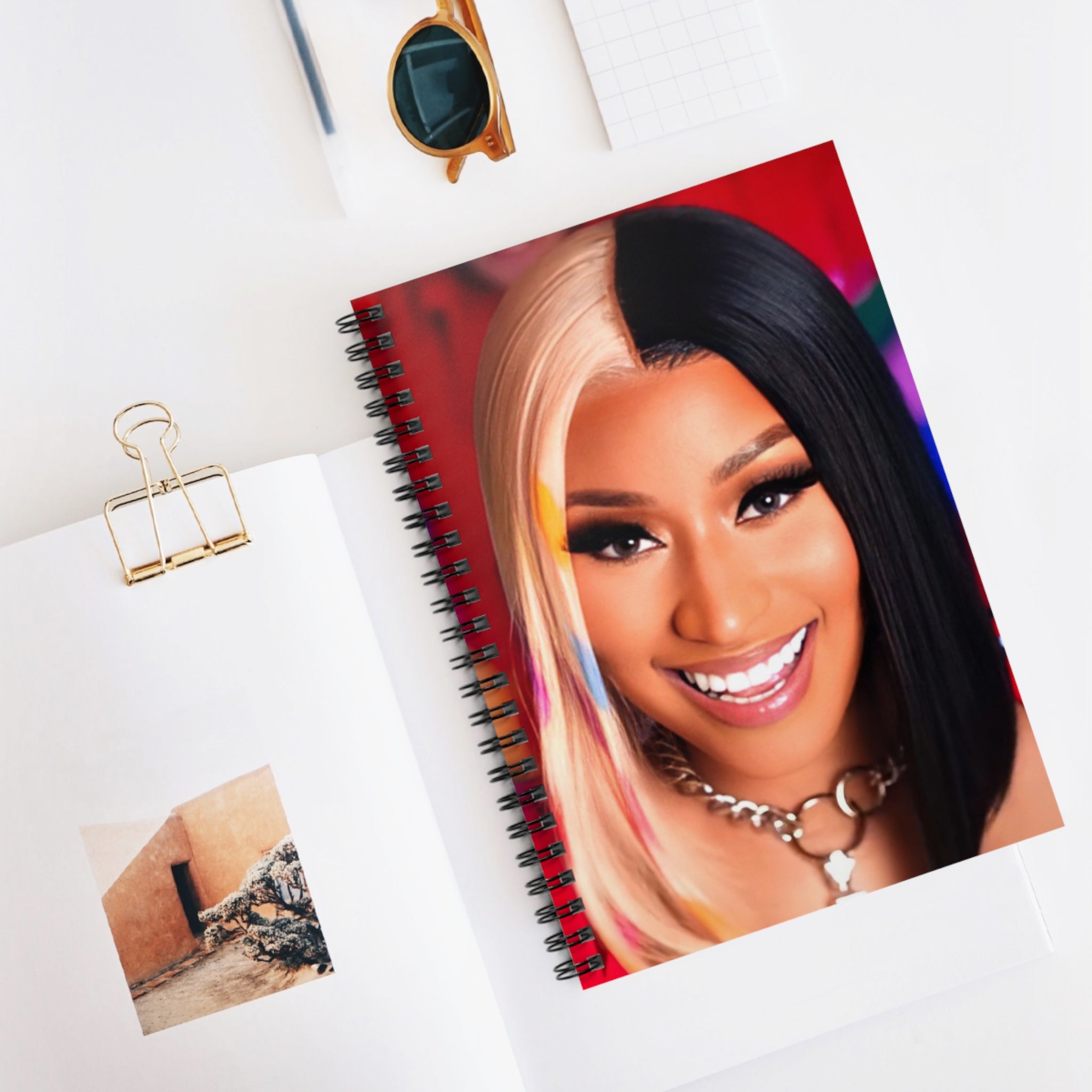 Queen's Notebook